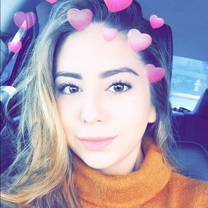 Meet your Posher, Melantha